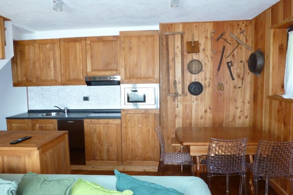 Apartment Gerandin Champoluc Εξωτερικό φωτογραφία